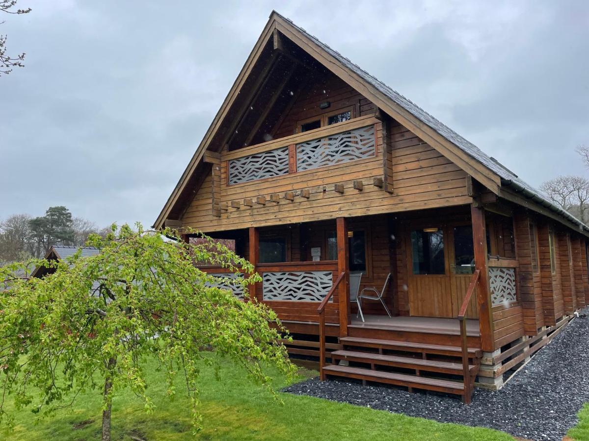 Luxury 3 Bedroom, 3 Bathroom Lodge With Hot Tub Llanbedr  Exterior photo